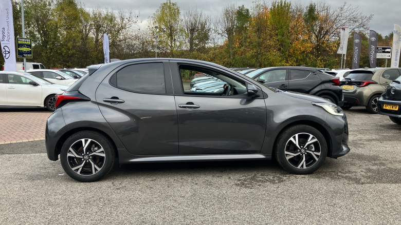 Toyota Yaris 1.5 Hybrid Design 5dr CVT Hybrid Hatchback